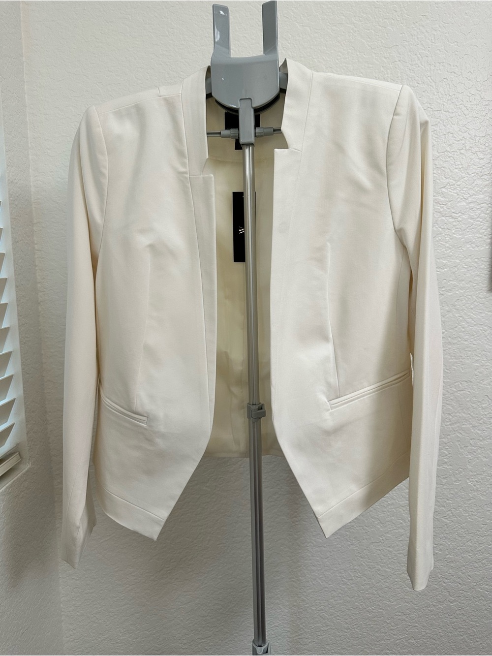 Worthington Cream Collarless Open Blazer